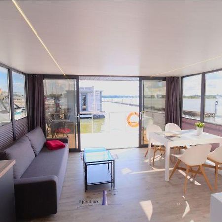 Hausboot Fjord Aries Mit Dachterrasse In Schleswig Hotel Exterior foto