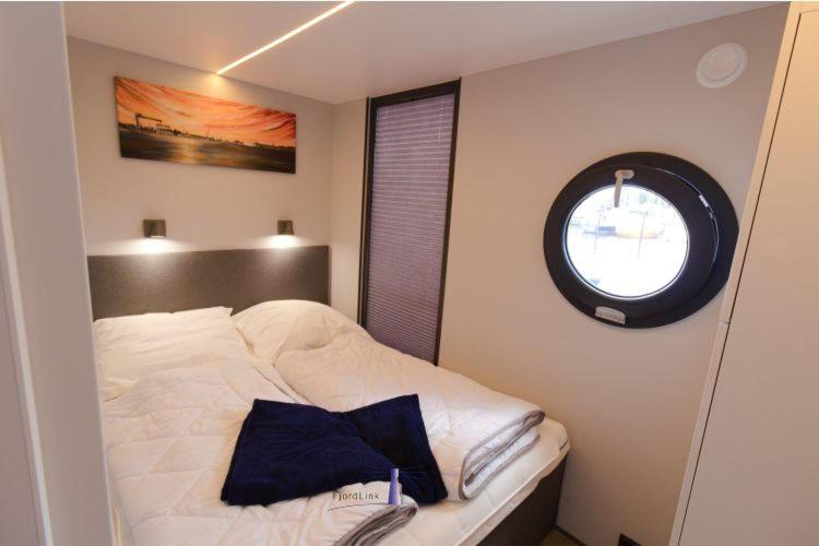 Hausboot Fjord Aries Mit Dachterrasse In Schleswig Hotel Exterior foto