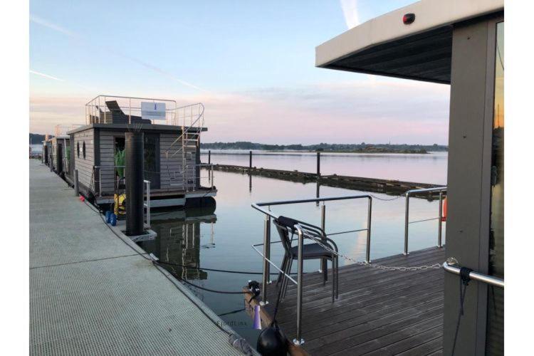 Hausboot Fjord Aries Mit Dachterrasse In Schleswig Hotel Exterior foto